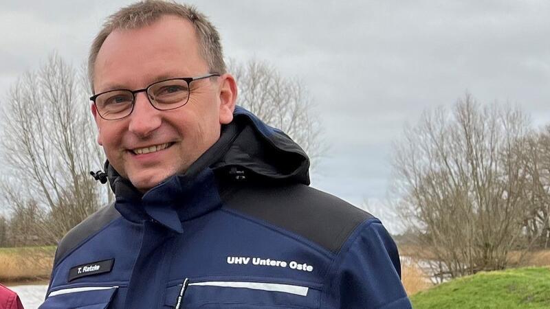 Thorsten Ratzke ist Geschäftsführer in Doppelfunktion, sowohl beim Ostedeichverband als auch beim Unterhaltungsverband Untere Oste.