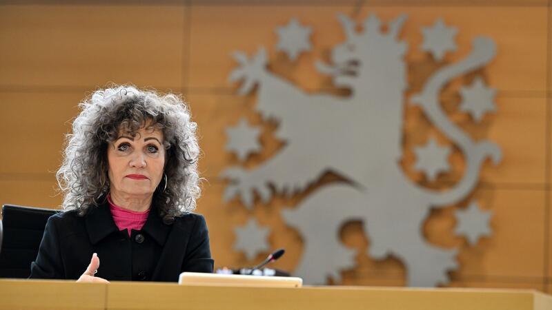 Hakenkreuze und Brand: Sorge nach Aktionen gegen Politiker Thüringens Landtagspräsidentin Birgit Pommer.