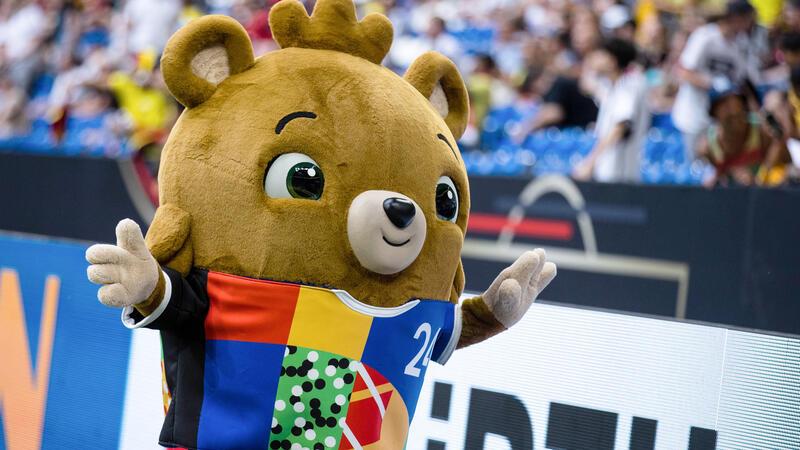 Tickets für EM 2024: So kommen Fans noch an Karten Ticketkauf für Fußball-EM 2024: Hände weg vom Schwarzmarkt.