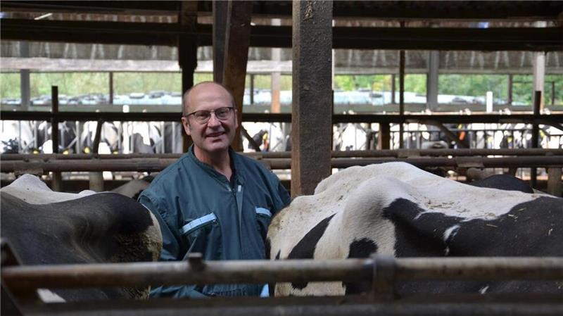 Großes Leid durch Blauzungenkrankheit – Kann Impfpflicht der Gamechanger sein? Tierarzt Alexander Koch lobt die gute Verträglichkeit und gute Wirksamkeit des diesjährigen Impfstoffes gegen das Blauzungenvirus.