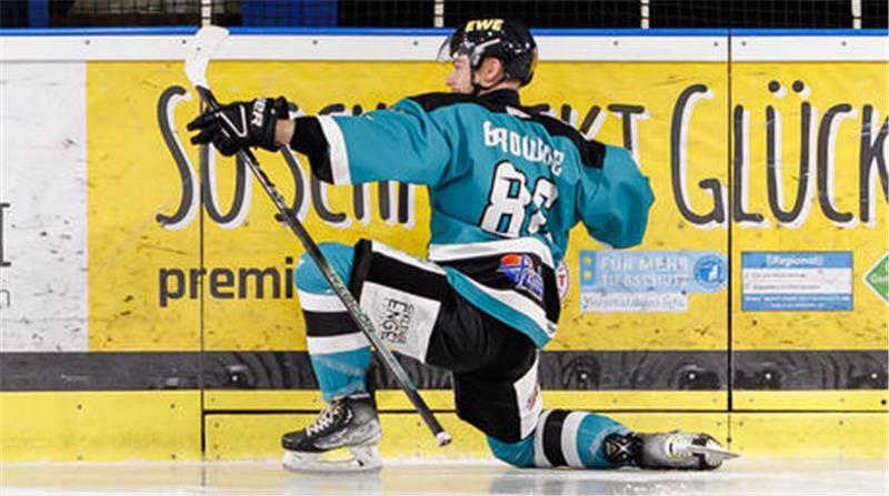 Tigers-Neuzugang aus Kanada entscheidet Overtime-Krimi Tigers-Stürmer Ethan Brownie war der überragende Mann.