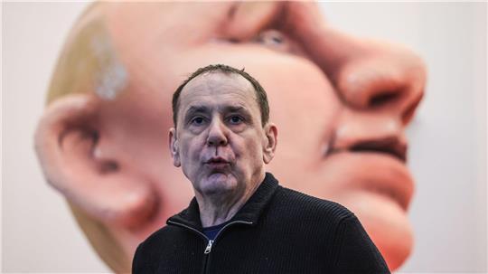 Tilly vor Putin-Figur (Archivbild)