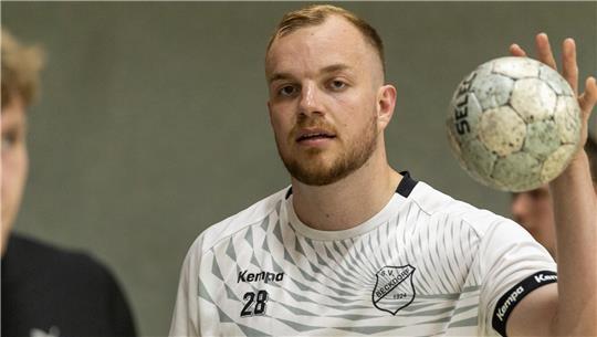 Tim Fock hat das Handballspielen in Beckdorf gelernt.
