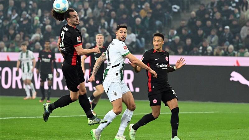 Gladbach verpasst Sprung auf Europacup-Platz Tim Kleindienst erzielt die Gladbacher Führung gegen Frankfurt