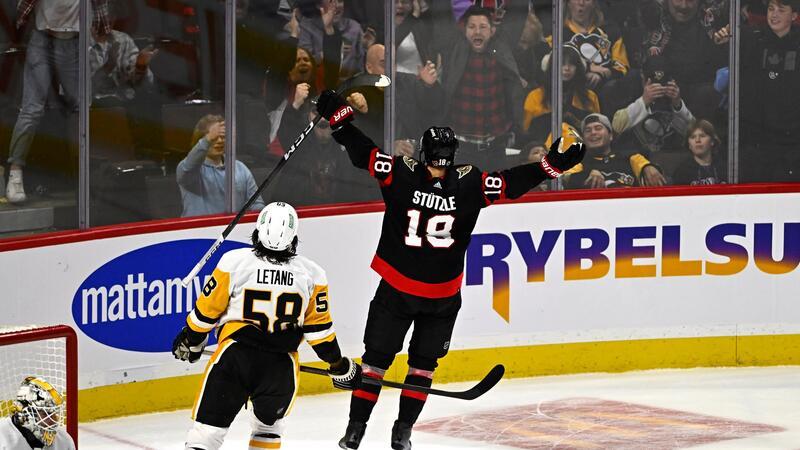 Stützle schießt Senators gegen Penguins zum Sieg Tim Stützle (r) srogte für den Senators-Siegtreffer gegen die Penguins.