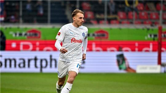 Timo Becker wechselt von Kiel zurück Schalke. 