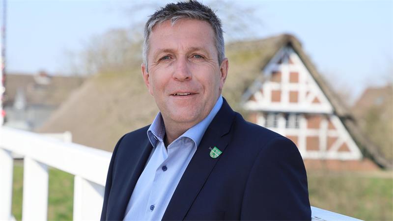 Leser reden mit: Das ist das TAGEBLATT-Programm zur Kommunalwahl 2026 Timo Gerke, Lühes Samtgemeindebürgermeister, kandidiert wieder..