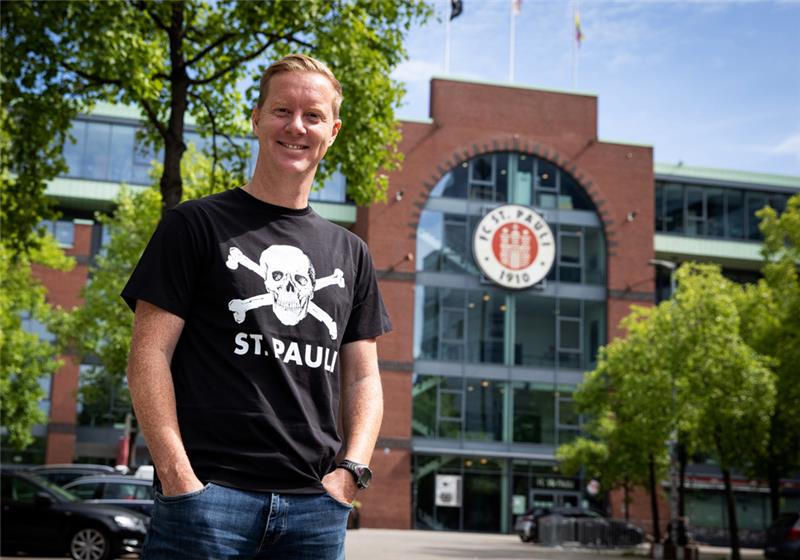 Timo Schultz, Cheftrainer des Fußball-Zweitligisten FC St. Pauli. Foto: Christian Charisius/dpa