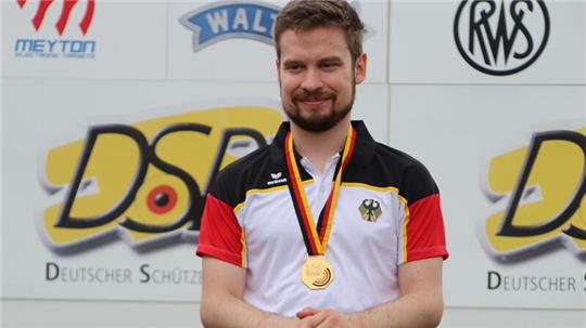 Tjark Liestmann gehört in Deutschland zur Spitze im Parasportschießen.