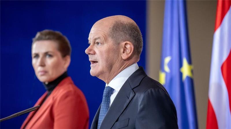 „To whom it may concern“ - Olaf Scholz steht an der Seite Dänemarks.