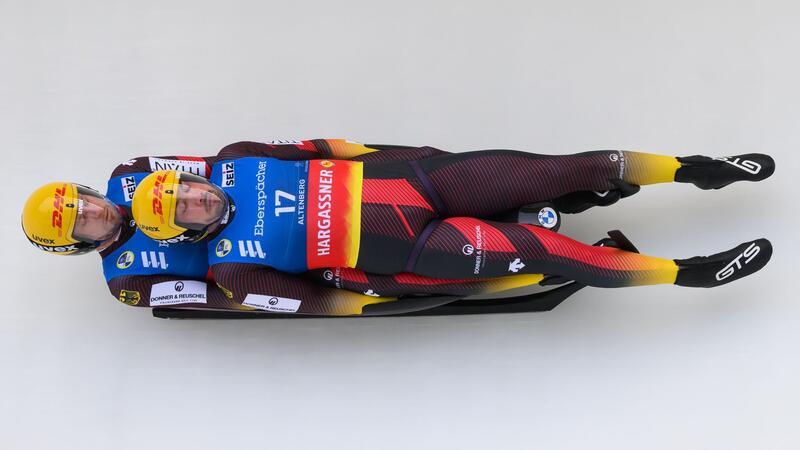 Doppelsitzer Wendl/Arlt patzen beim Weltcup in Altenberg Tobias Wendl und Tobias Arlt fahren die Bahn hinab.