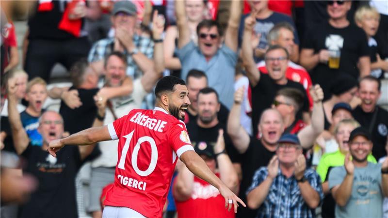 Dank Ersatzkeeper: Cottbus wirft Hannover aus dem Pokal Tolcay Cigerci lässt Energie Cottbus früh jubeln.