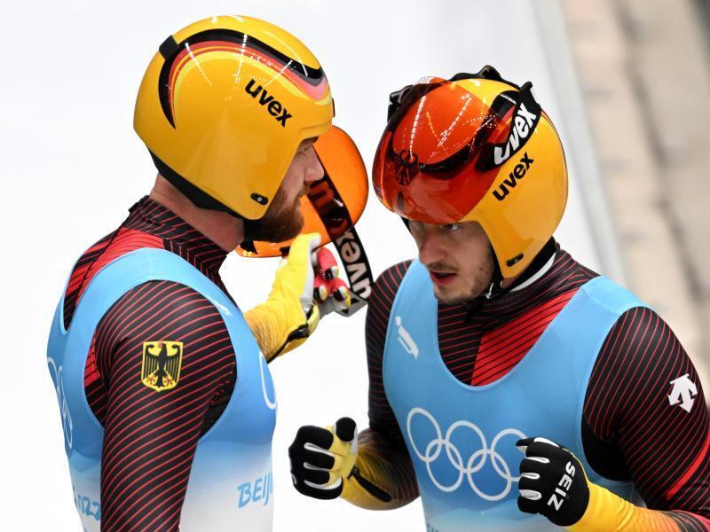 Toni Eggert und Sascha Benecken machten den deutschen Doppelerfolg perfekt. Foto: Robert Michael/dpa-Zentralbild/dpa