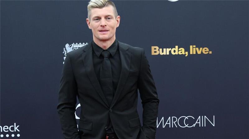 Zwei deutsche Spieler für Weltfußballer-Wahl nominiert Toni Kroos gewann mit Real Madrid in der vergangenen Saison die Champions League.