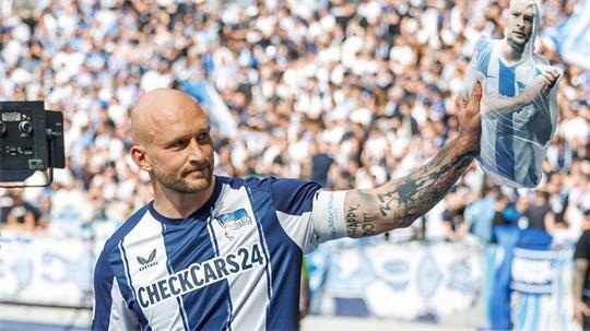 Toni Leistner beendet seine aktive Karriere und widmet sich dem Management im Fußball. (Archivbild)