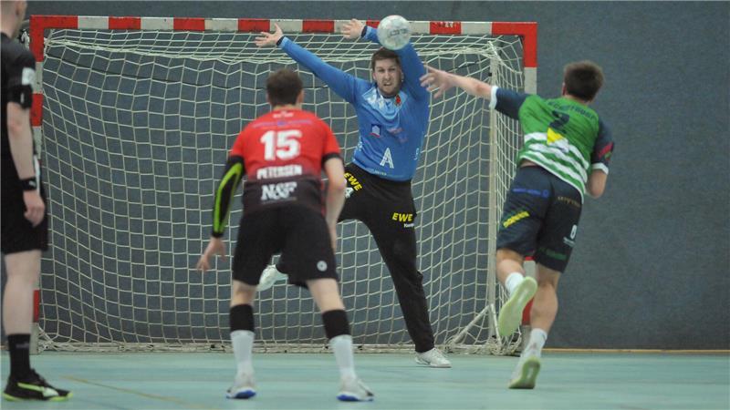 Torhüter Dennis Klingebiel zeigte eine starke Leistung nach seiner Rückkehr ins Beckdorfer Tor.