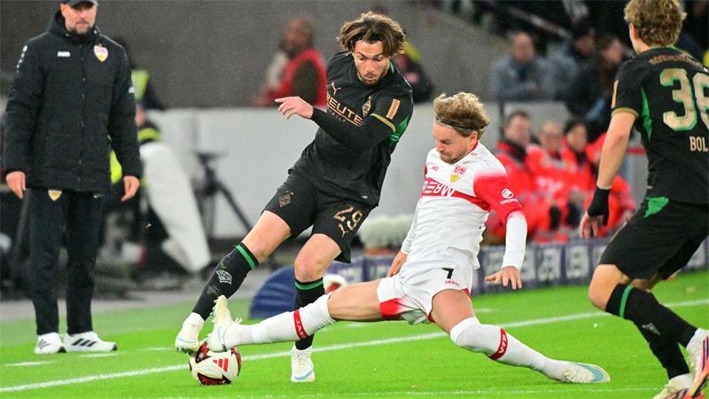 Historischer Fehlstart abgewendet: Gladbach gewinnt beim VfB Torschütze zum Ausgleich. Joe Scally