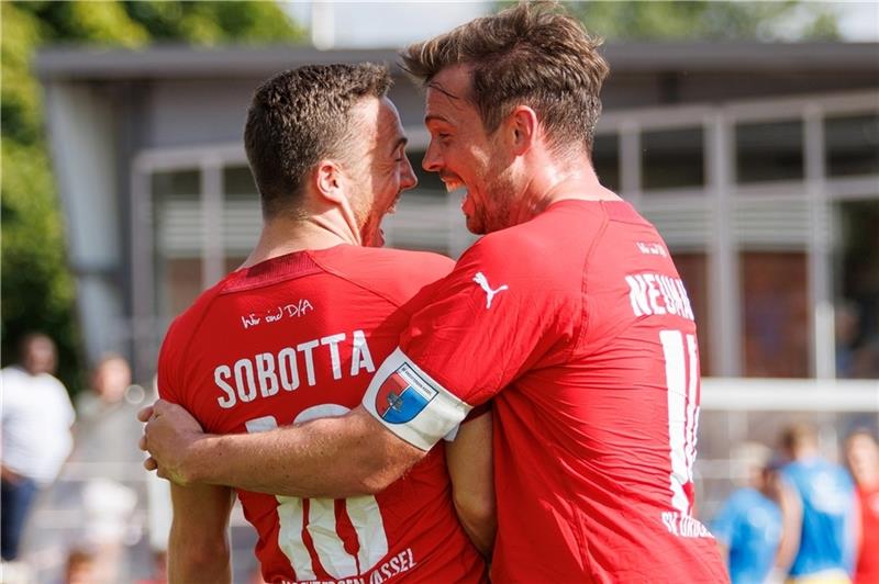 Torschützen unter sich: Marcell Sobotta (links) und Alexander Neumann haben zusammen schon neun Tore erzielt. Foto: Struwe (Archiv)