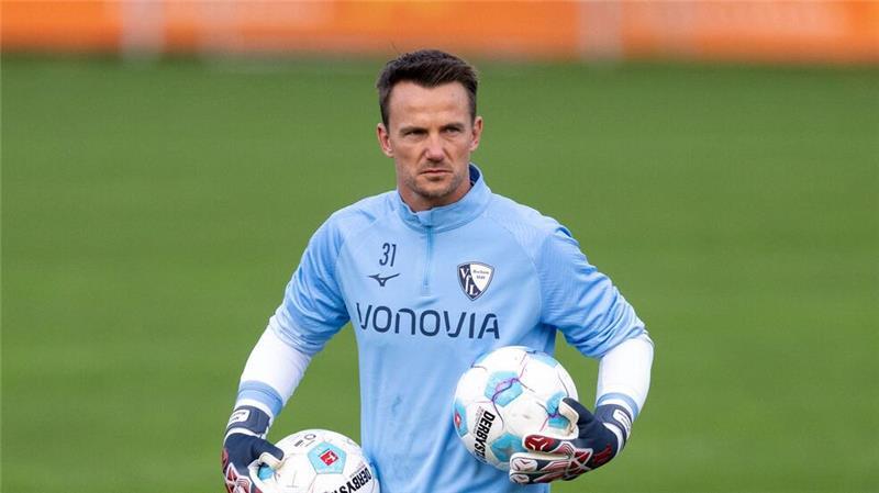 Riemann von Bochum nach Paderborn Torwart Manuel Riemann wechselt in die zweite Liga.