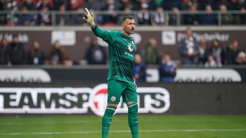 Torwart Markus Kolke bleibt bei Werder Bremen. (Archivbild)