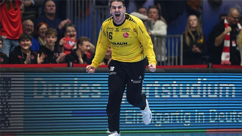 Melsungen gewinnt Spitzenspiel gegen Flensburg Torwart Nebojsa Simic war der Matchwinner für die MT Melsungen.