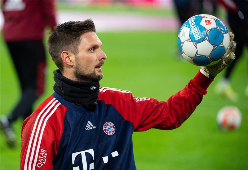 Torwart Sven Ulreich wärmt sich auf. Foto: Sven Hoppe/dpa