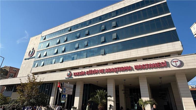 Touristen mit Vergiftungserscheinungen wurden im Taksim-Krankenhaus behandelt.