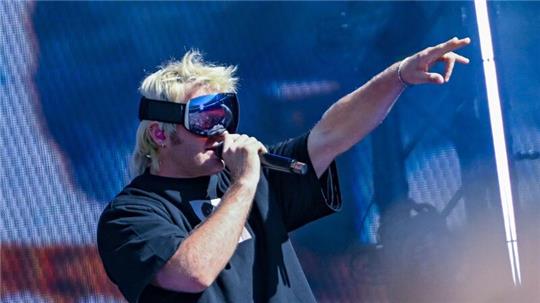 Trägt auch einen Vokuhila: der Rapper Ski Aggu (Archivbild).