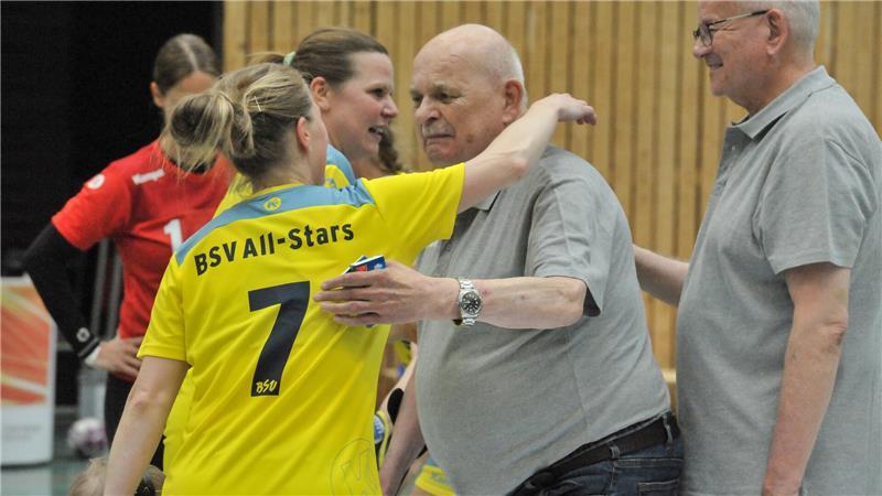 Rauer Ton, großes Herz: Michael Jungblut war die Seele des BSV Tränen beim Legendenspiel im Mai.
