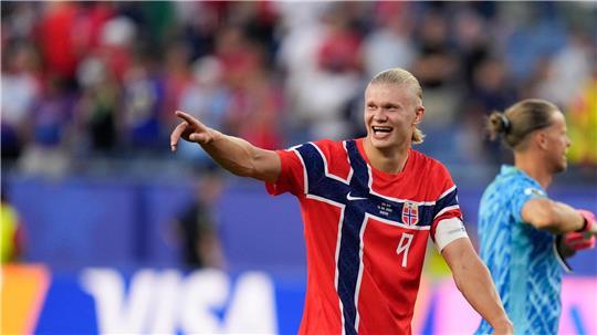 Traf bei seinem WM-Debüt doppelt: Erling Haaland. 