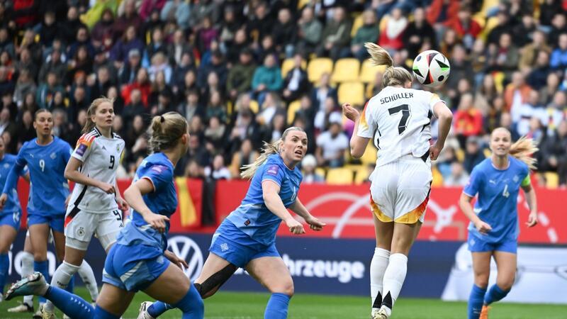 DFB-Frauen zeigen „anderes Gesicht“: 3:1 gegen Island Traf gleich zweimal per Kopf: Lea Schüller.