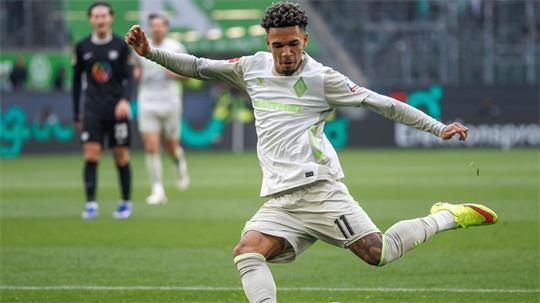 Traf im Test gegen den SC Paderborn: Werder-Stürmer Justin Njinmah. (Archivbild)