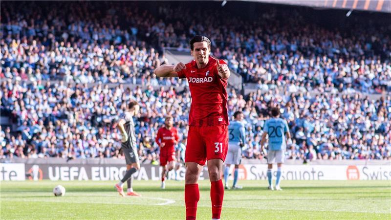 Traf traumhaft zur Freiburger Führung: Igor Matanovic.