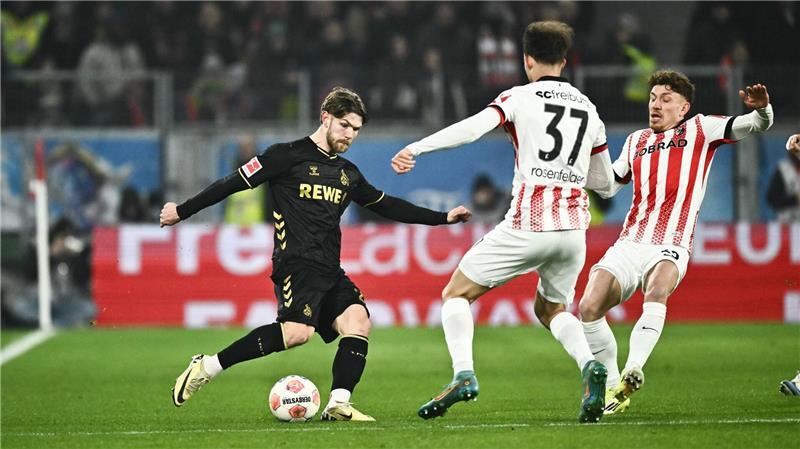 Traf unglücklich ins eigene Tor: SC-Verteidiger Max Rosenfelder (M.).