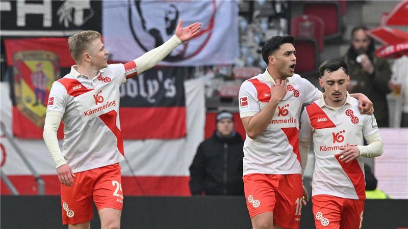 Serien halten: Remis im Duell Mainz gegen Freiburg Traf zur Mainzer Führung gegen Freiburg: Nationalspieler Jonathan Burkardt.