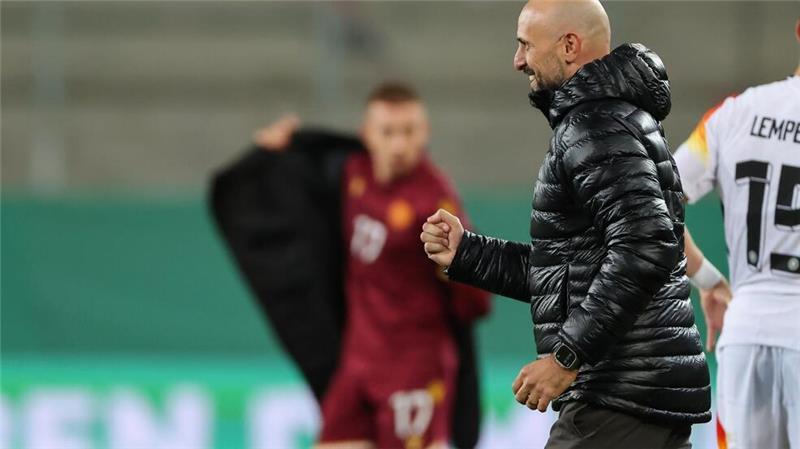 Remis in Polen: Deutsche U21 beendet EM-Quali ungeschlagen Trainer Antonio di Salvo hat die EM-Quali mit der U21 ungeschlagen beendet.