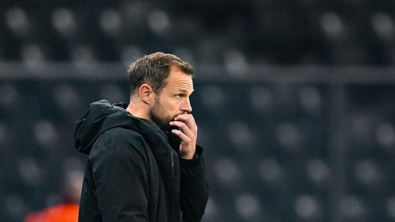 Mainz-Sportdirektor Schmidt vermeidet Bekenntnis zu Svensson Trainer Bo Svensson steckt mit Mainz in der Krise.