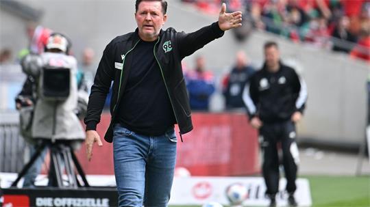 Trainer Christian Titz von Hannover 96. (Archivbild)