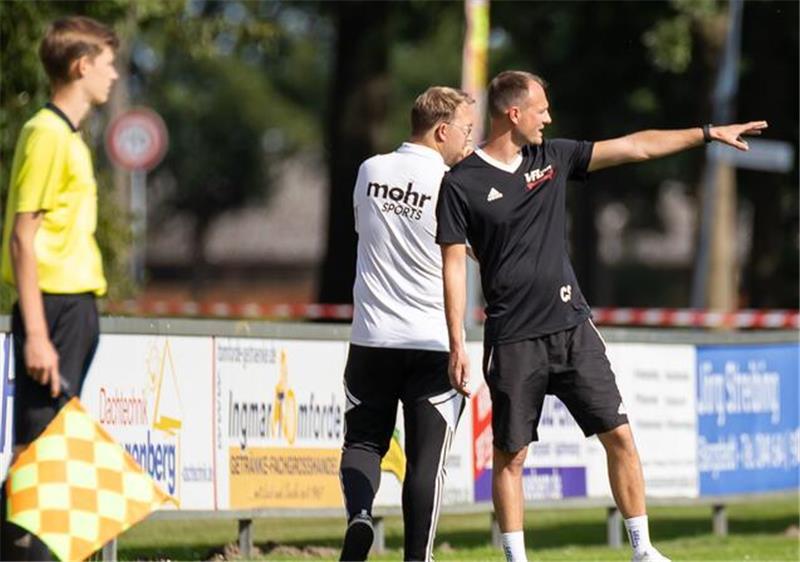 Trainer Christoph Stahn und sein Co Hauke Dittmer hören nach dieser Saison beim VfL Güldenstern Stade II auf.