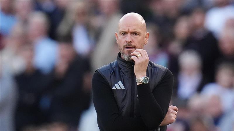 Trainer Erik ten Hag steht einem Bericht zufolge unmittelbar vor der Unterschrift bei Bayer Leverkusen.
