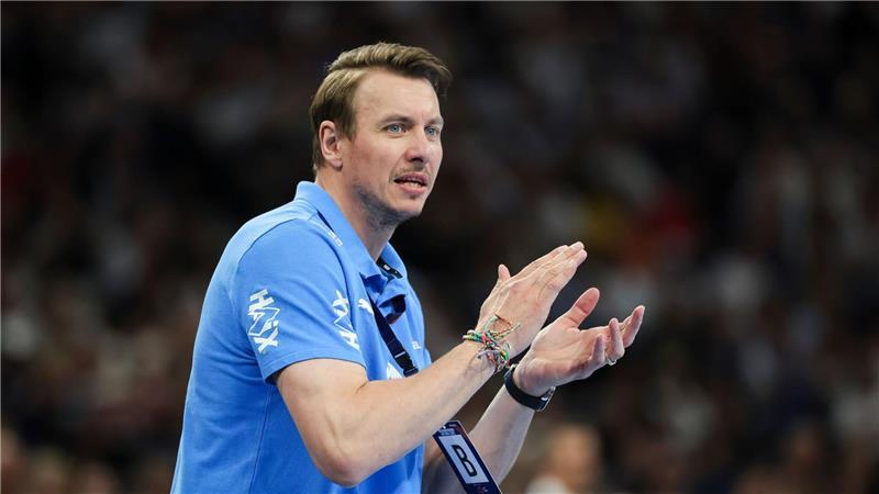 Trainer Filip Jicha und THW Kiel hatten den Bergischen HC zu Gast.