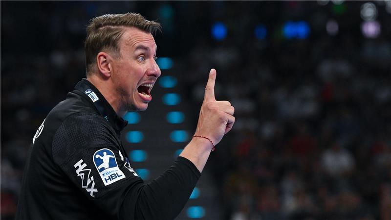THW Kiel beendet Negativserie gegen die MT Melsungen Trainer Filip Jicha und der THW Kiel hatten die MT Melsungen zu Gast.