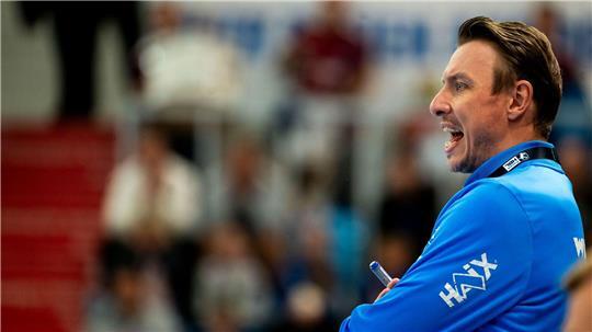 Trainer Filip Jicha und der THW Kiel spielten gegen den ThSV Eisenach nur unentschieden. (Archivbild)