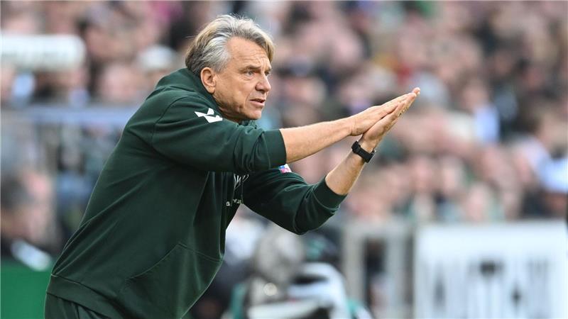 Backhaus-Einsatz bei Werder in Heidenheim weiter offen Trainer Horst Steffen und Werder Bremen spielen am Samstag beim 1. FC Heidenheim.
