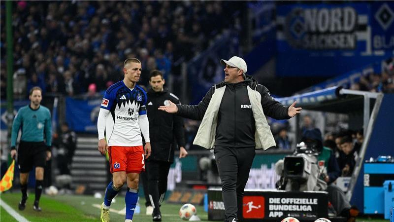 Trainer Lukas Kwasniok beim HSV.