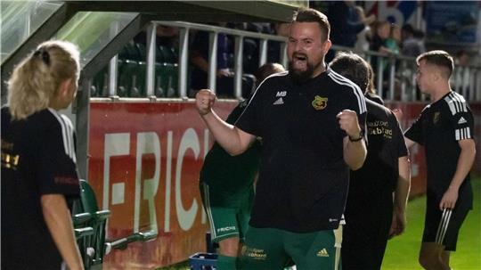 Trainer Malte Bösch könnte zum Abschied sogar mit Heeslingen aufsteigen.