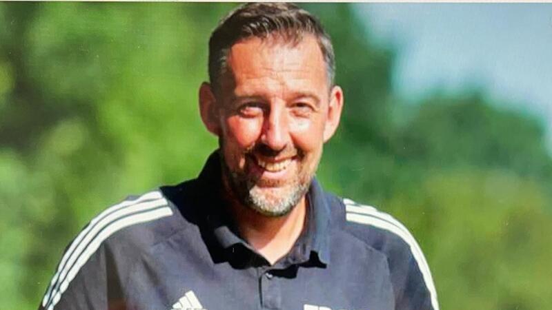 Trainer Mike Gabel nennt Alexander Neumann einen „maximalen Glücksfall“.
