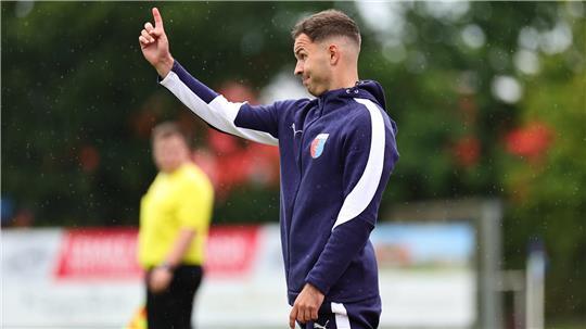 Trainer Milan Schweiger hat D/A II gut auf Lindwedel vorbereitet.