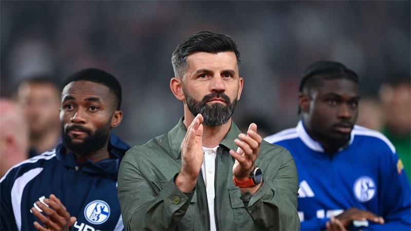 Trainer Miron Muslic steht vor seinem ersten Bundesligaspiel. (Archivbild)