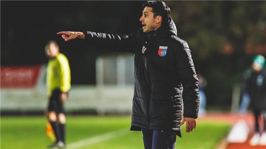 Trainer Oliver Ioannou setzt darauf, dass seine Mannschaft auch gegen den Tabellenletzten die nötige Einstellung hat.